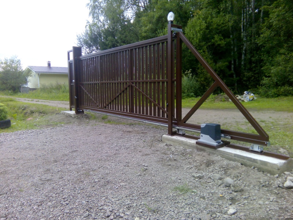 Автоматические откатные ворота 4Х2 в СНТ Петровское 2